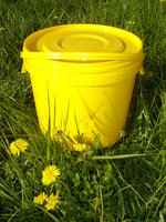 Eimer    für Honig,       Plastic    25 Pfd     m.Deckel,gelb